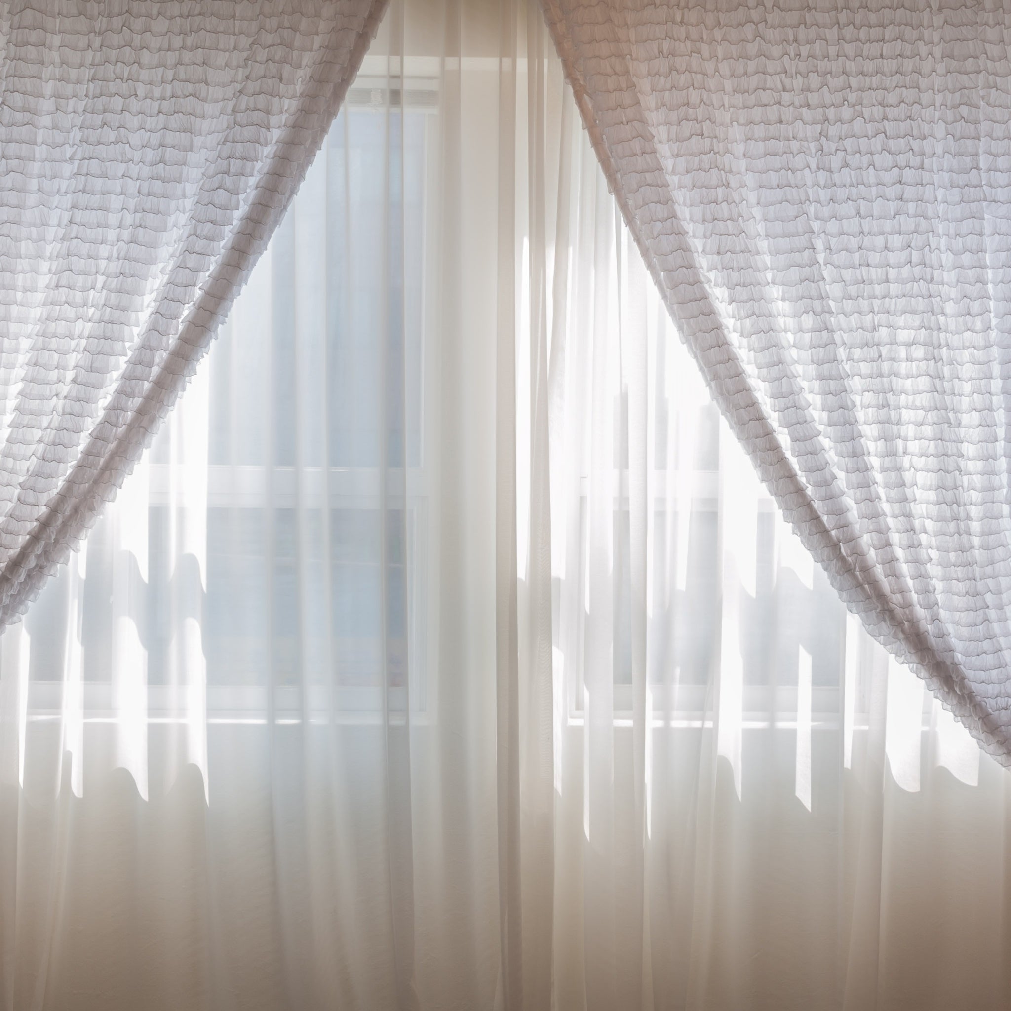 How to Choose the Best Linen Curtains?