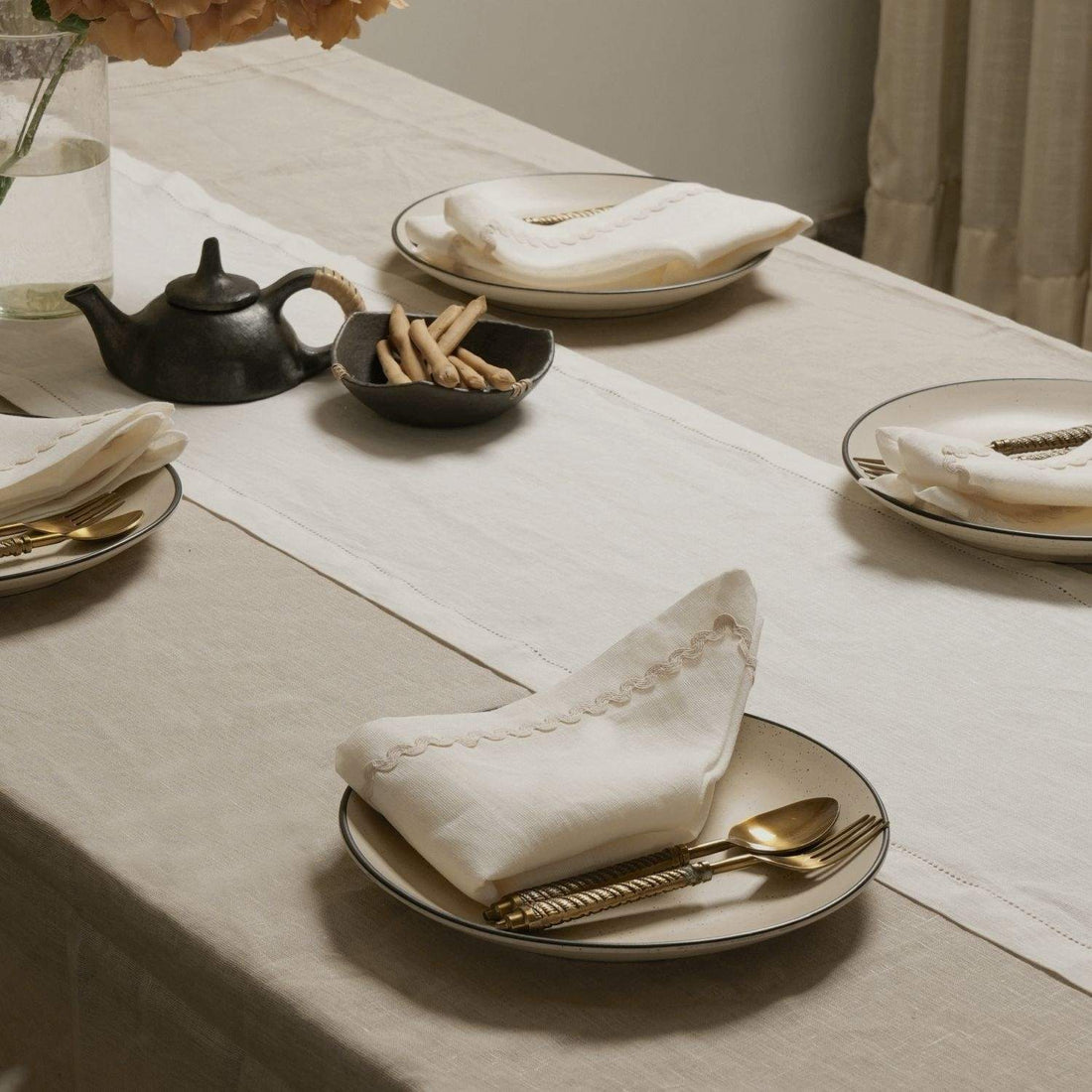 White Rick Rack Lace 100% Linen Napkins